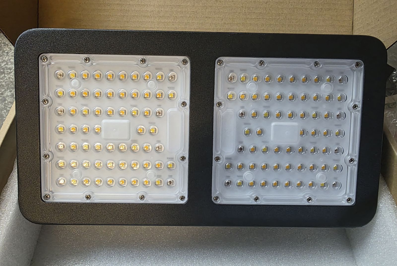 PARFACTWORKS RA1000 LED Grow Light (NEW)