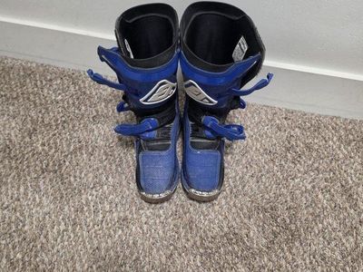 Various Dirtbiking gear