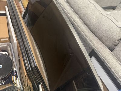 Free curved TV