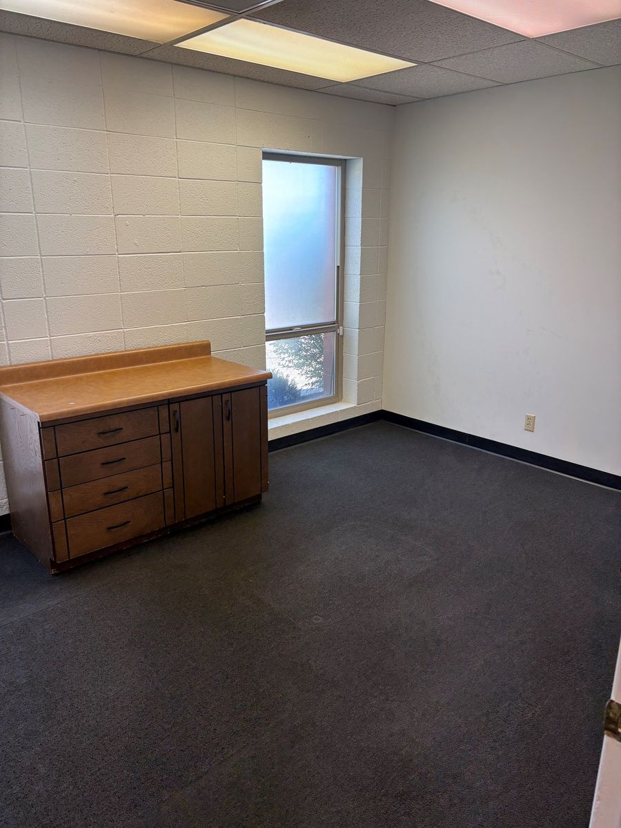 Main image 8