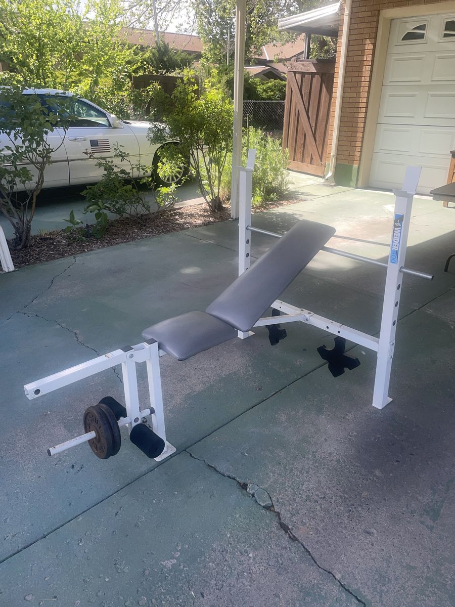 Weight bench