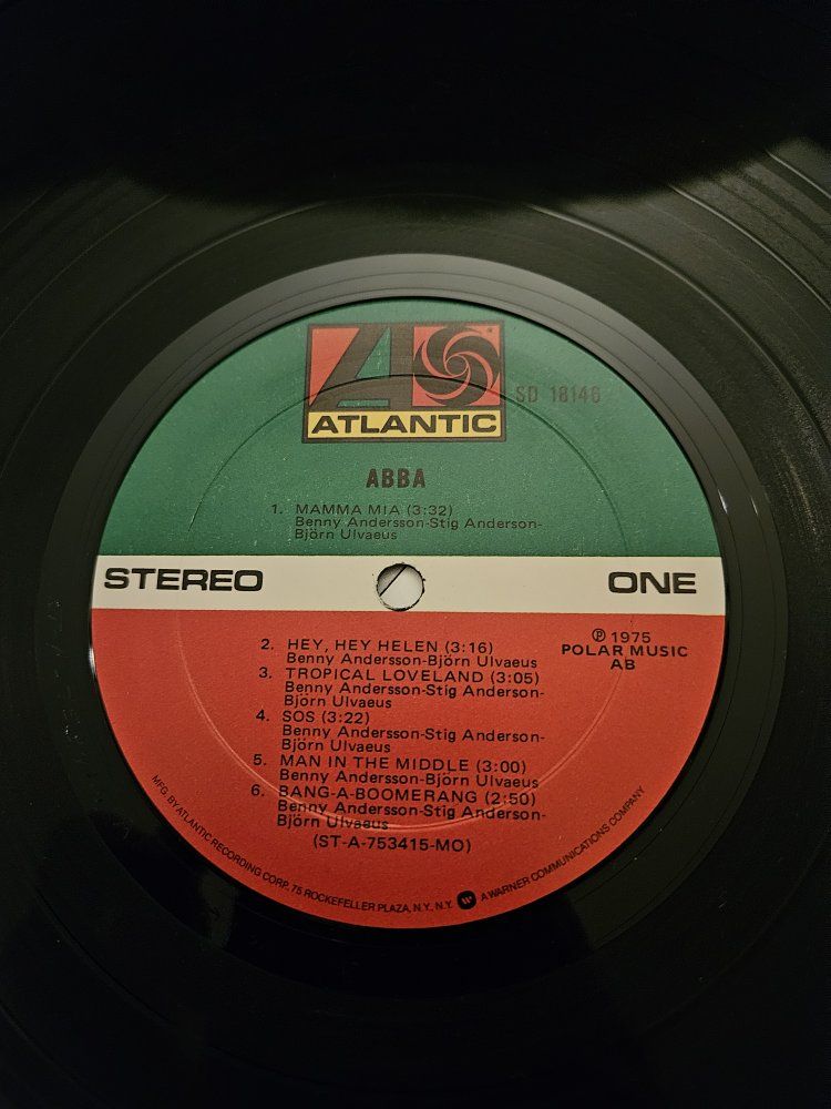 Main image 3
