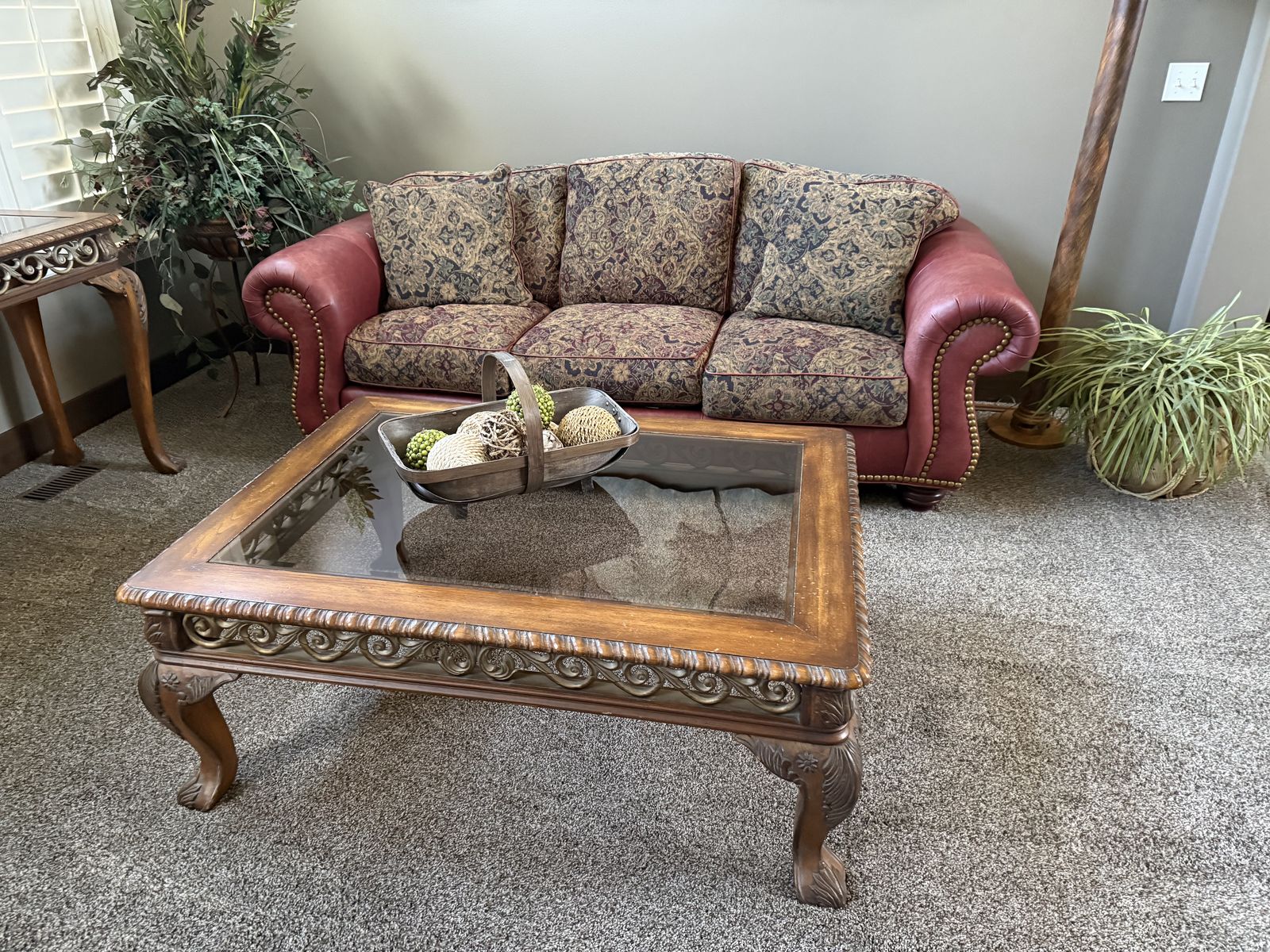 Living room set tables included