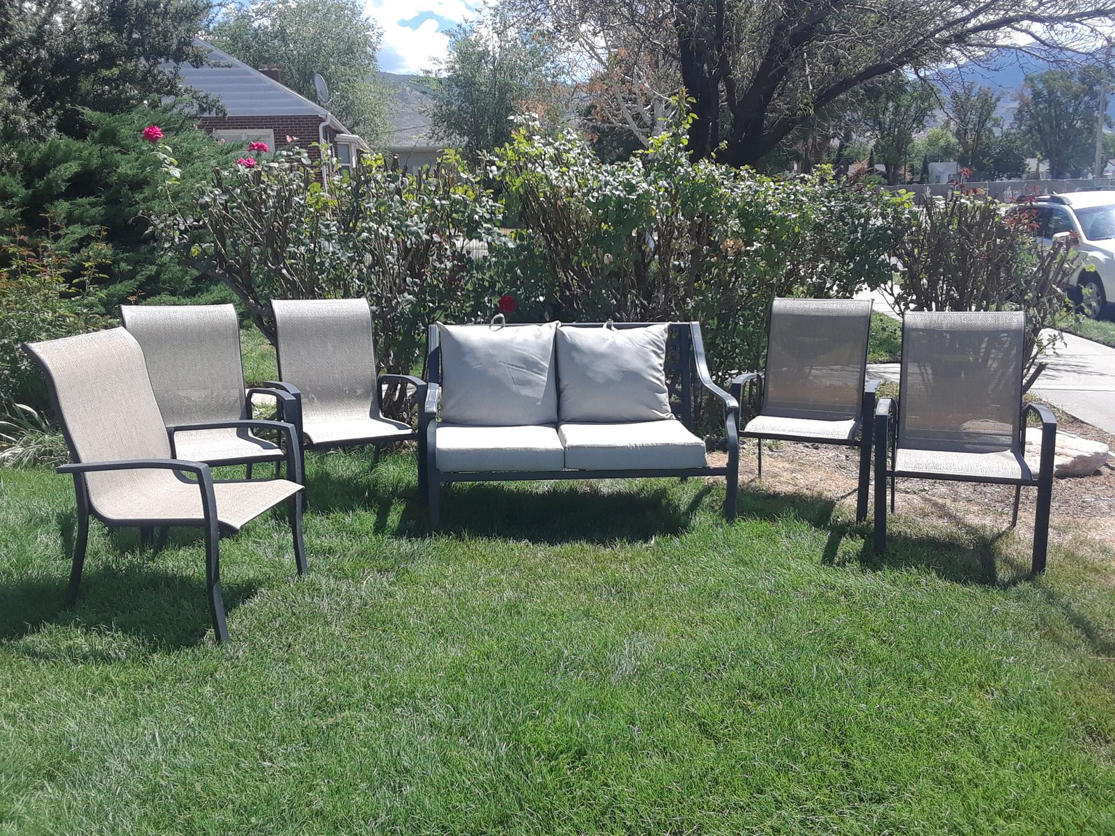 Used Lawn Bench and 5 Chairs Set with 2 New Bench Cushions