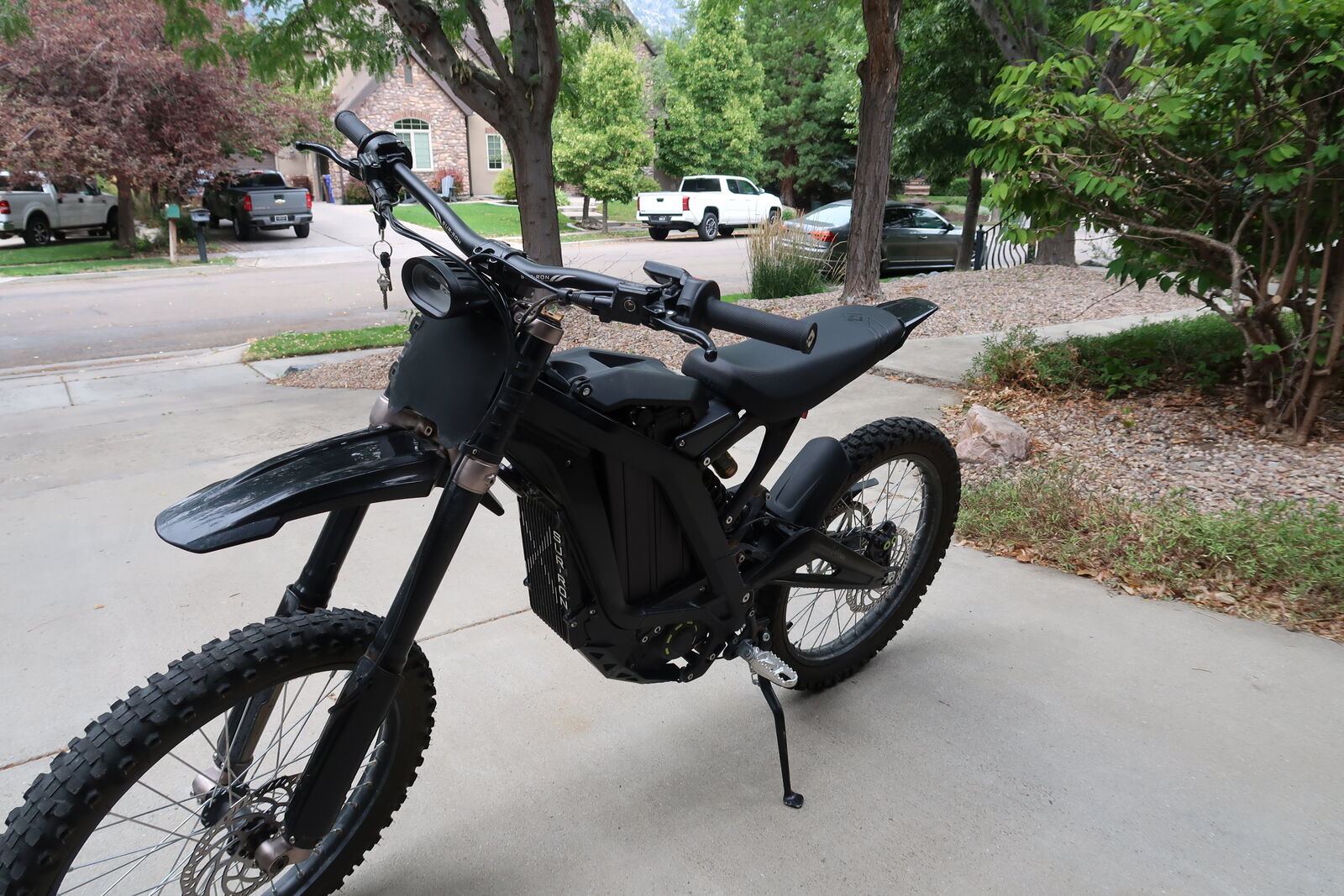 Surron E-Bike Electric Dirt Bike Motorcycle For Sale, Adult Owner, Great Condition, Insane Power, Silent Ride