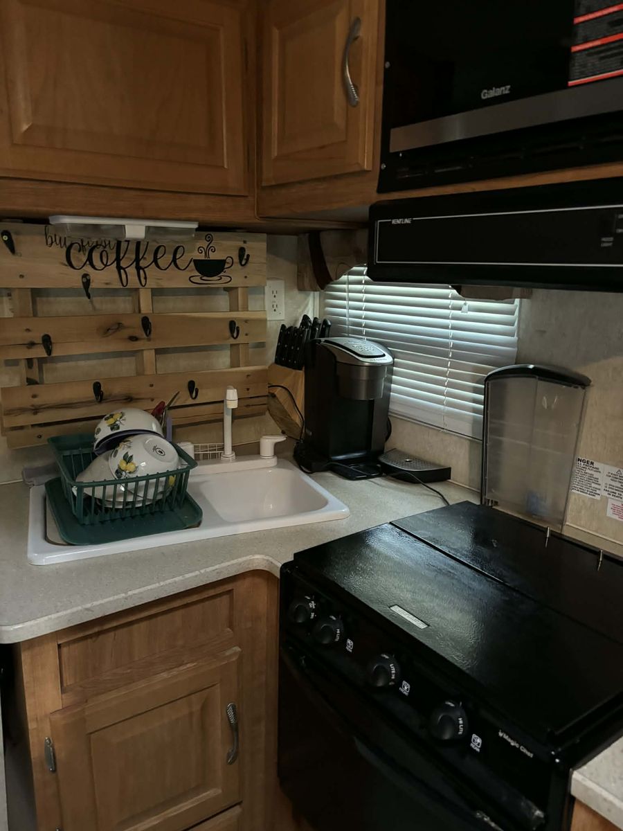 2007 SALEM CAMPING TRAILER