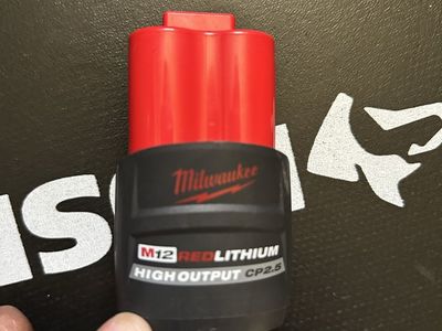 Milwaukee M12 REDLITHIUM HIGH OUTPUT CP2.5 Battery Pack, Used