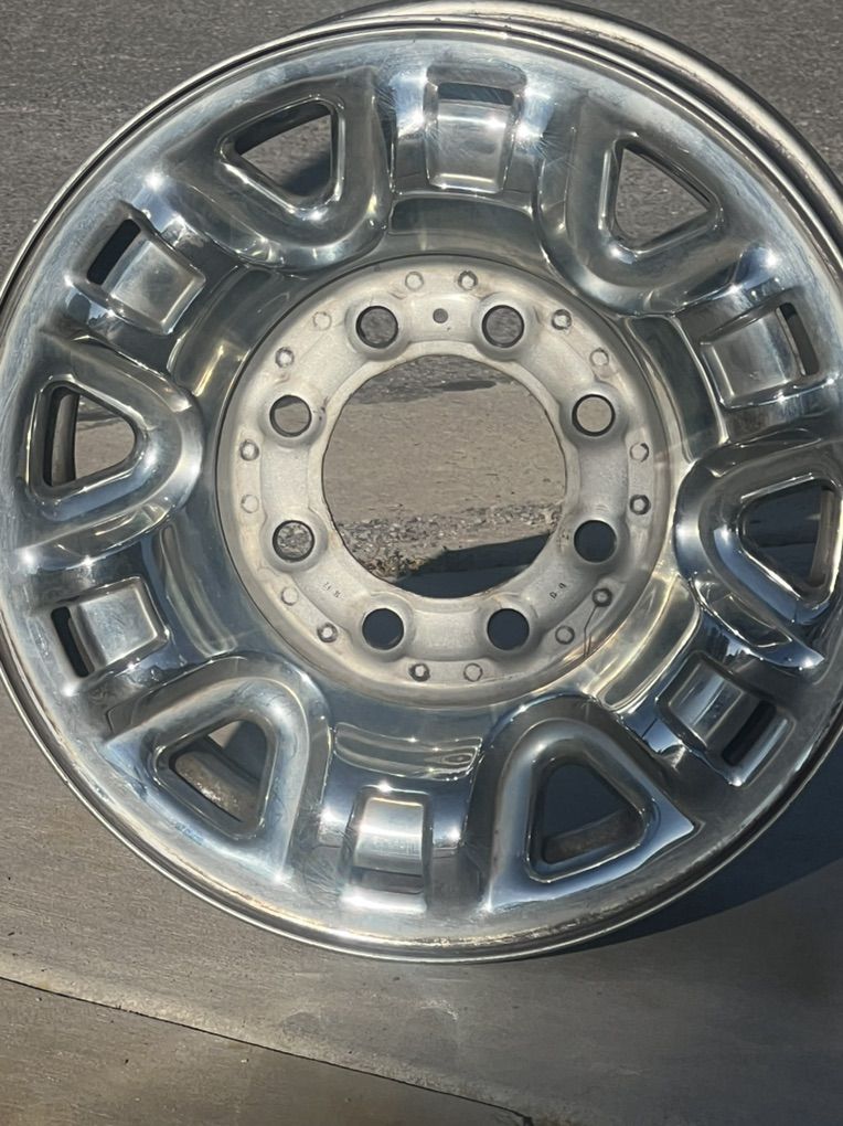 Set of 4 Wherls Nissan NV3500