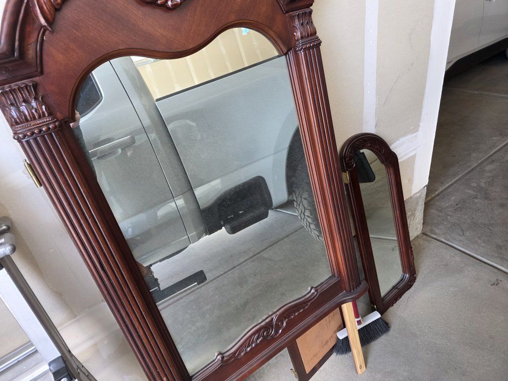 Free - Dark Wood Dresser Mirror - Vintage Style Decorative Arch Top