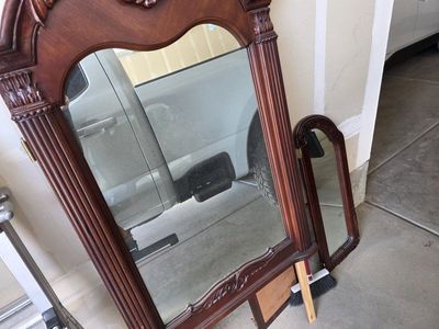 Free - Dark Wood Dresser Mirror - Vintage Style Decorative Arch Top