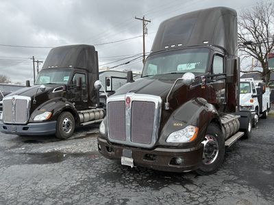 #3- KENWORTH T680- SINGLE AXLE TRACKTORS -WITH AUTOMATIC TRANS.
