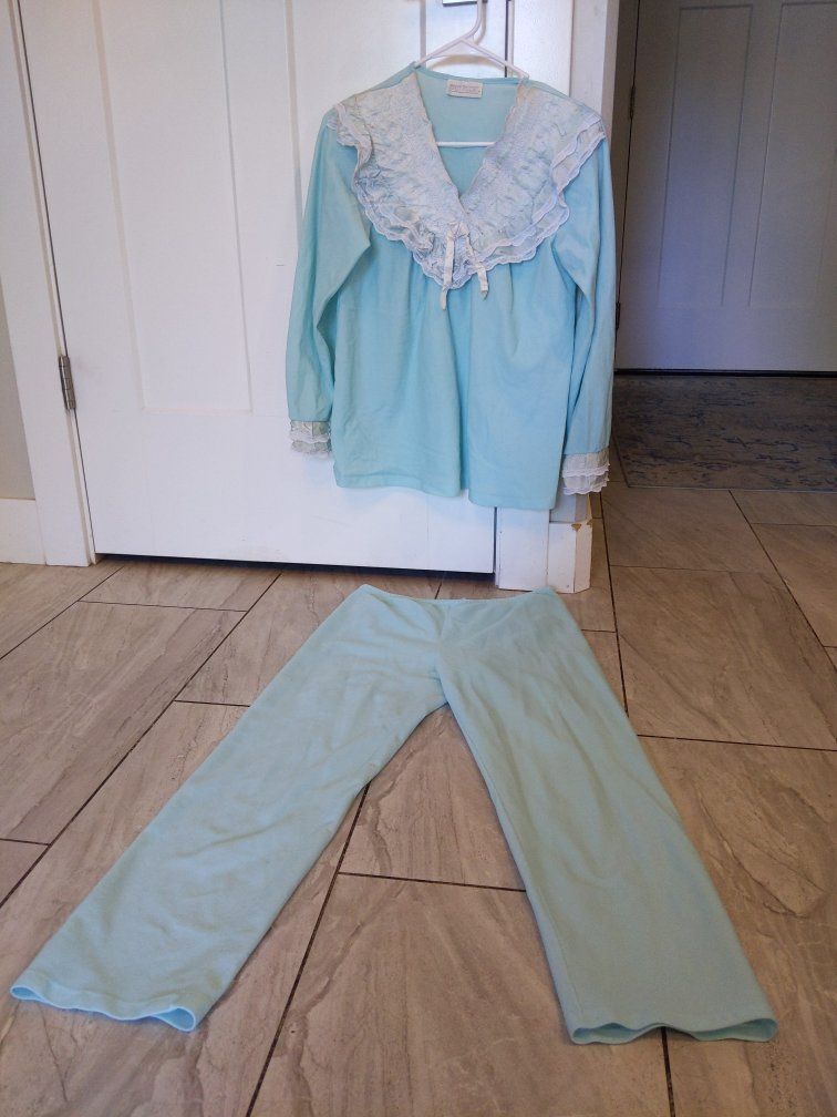 Vintage Light Blue Ashley Taylor Women's Pajama Set with Lace Trim - Size Small