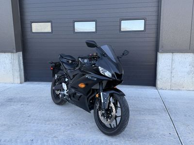 2023 Yamaha R3