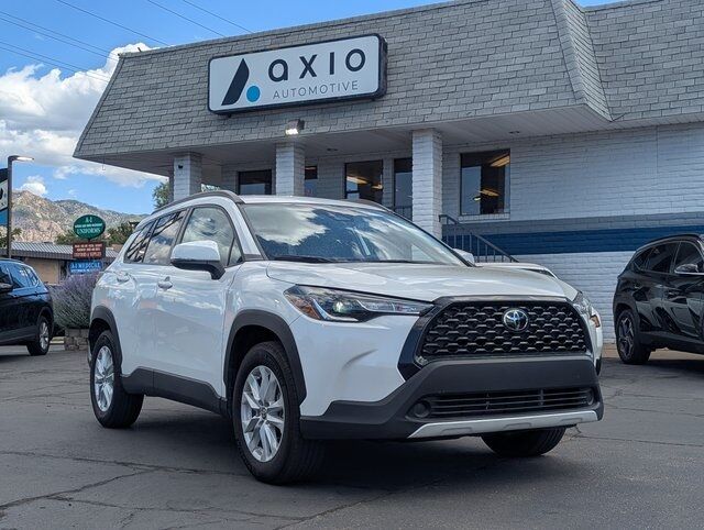 2024 TOYOTA COROLLA CROSS LE