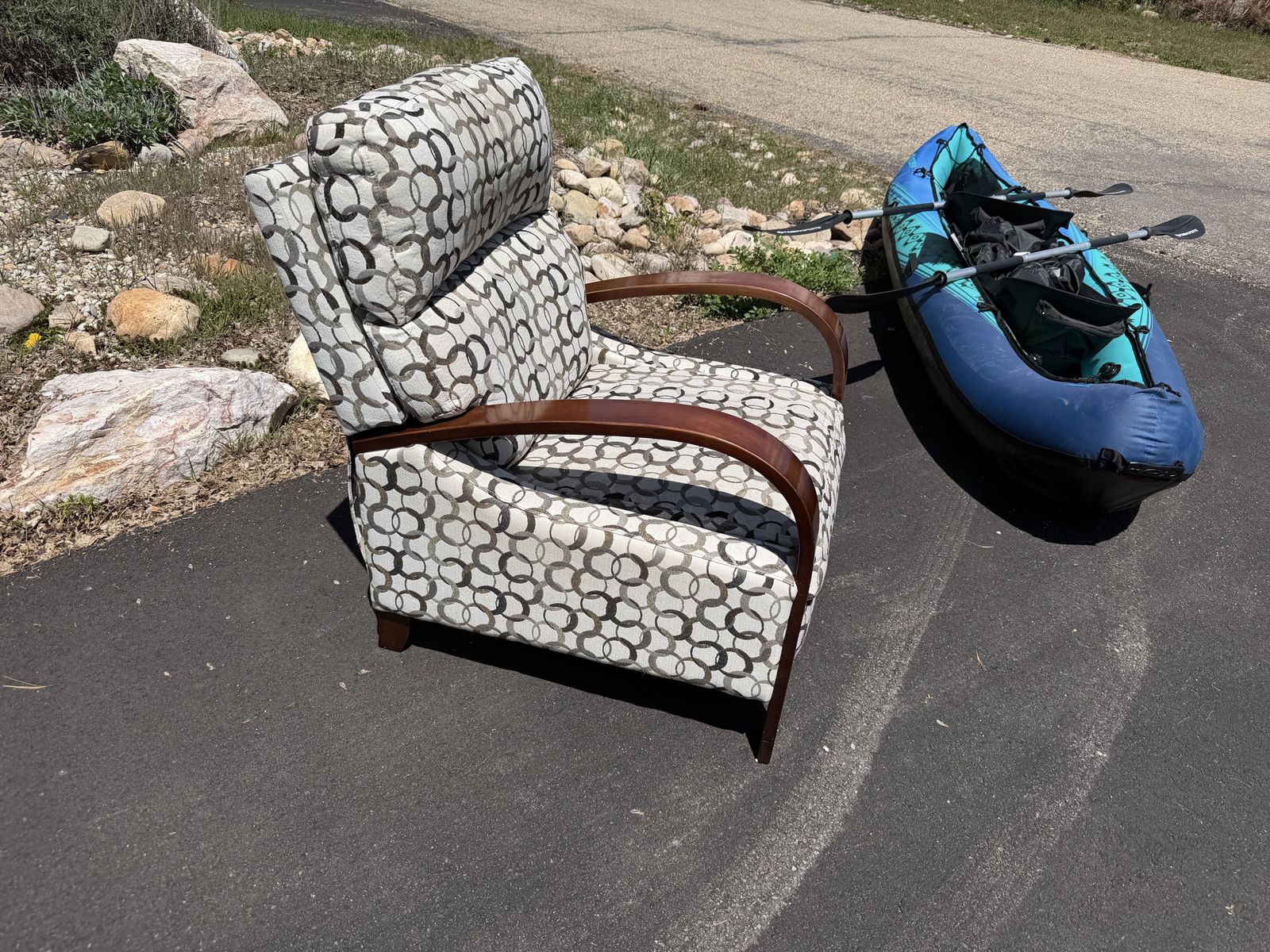 Nice recliner, reclining chair