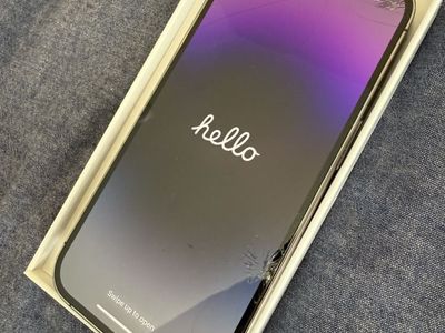 Apple iPhone 14 Pro - 128 gb (Cracked Screen)