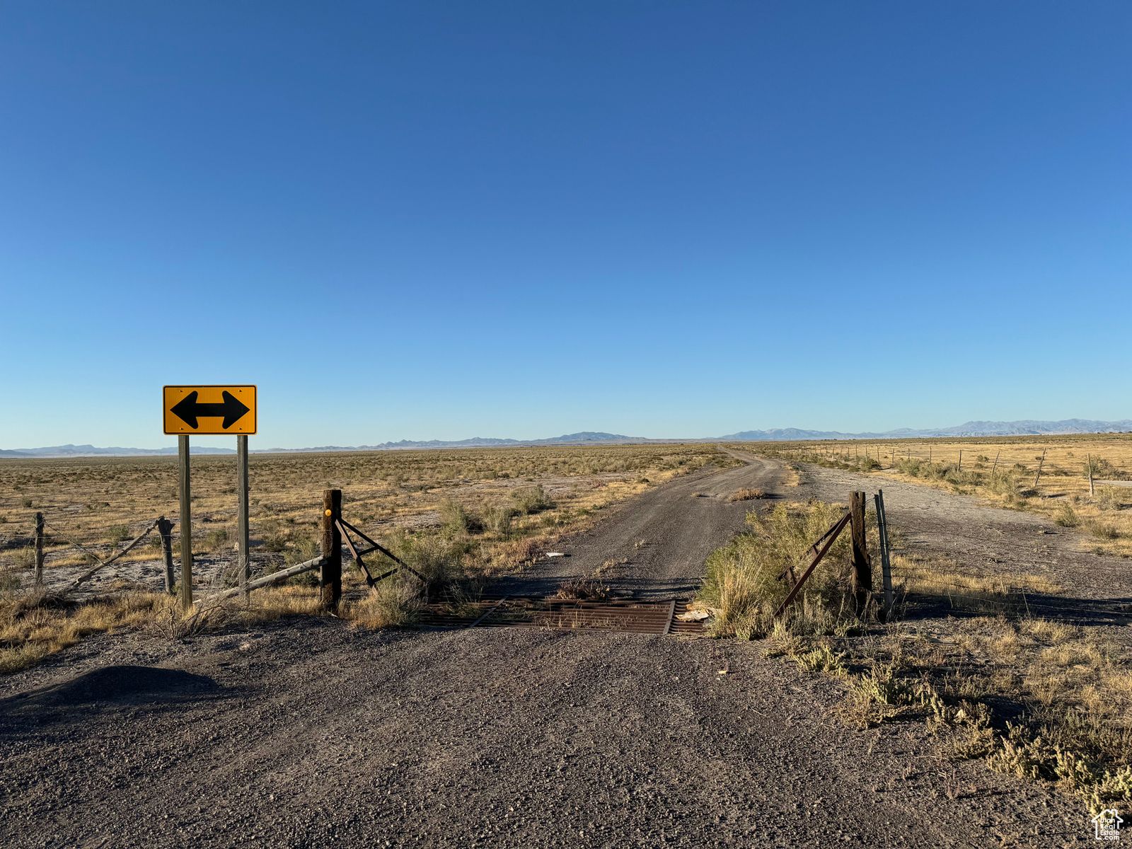 200 acres 6000 N 10000 W Delta, UT 84624