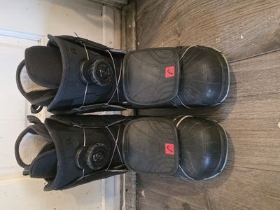 Head 550 Youth Snowboard Boots size 4