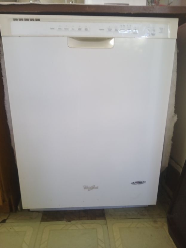 Dish washer