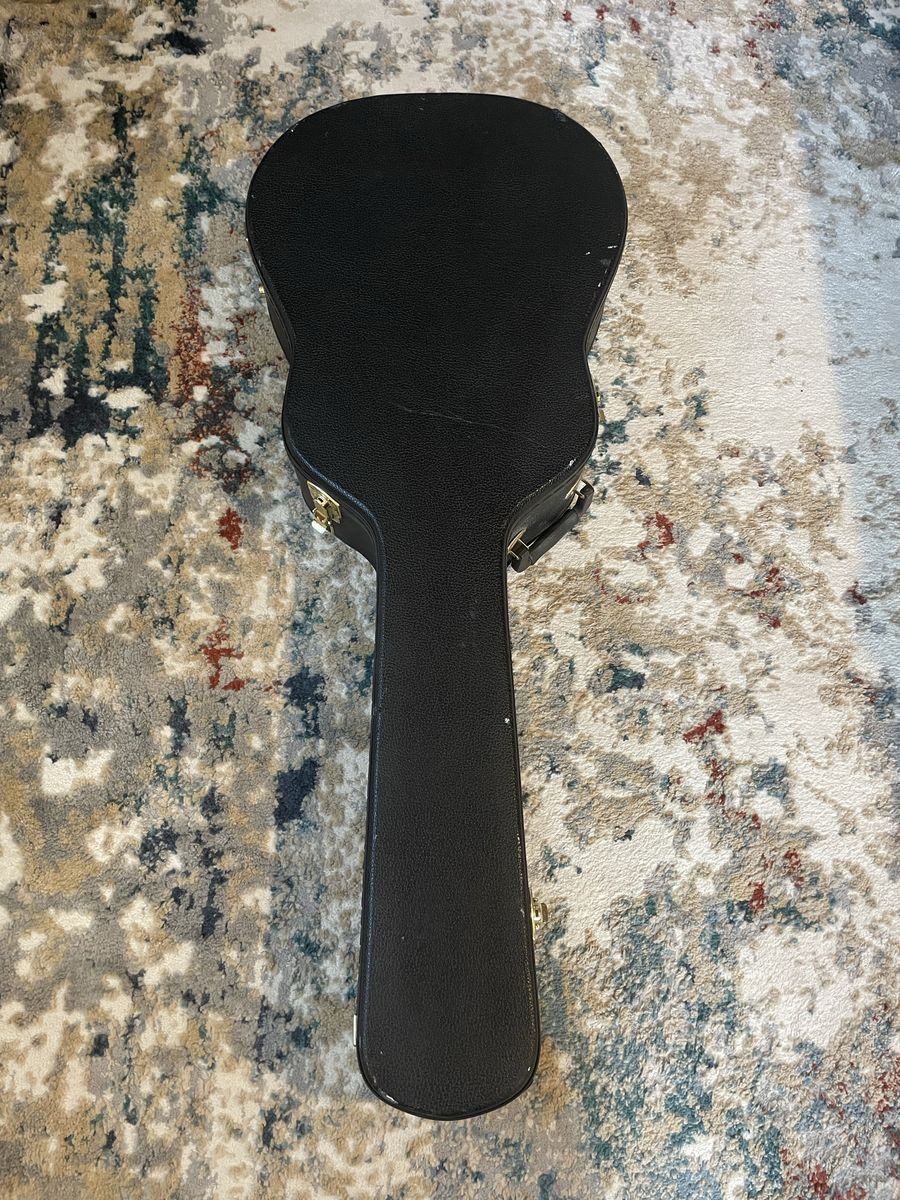 Main image 6