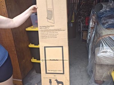 PetSafe Sliding Glass Pet Door Insert - Medium (Fits 75 7/8" to 80 11/16")