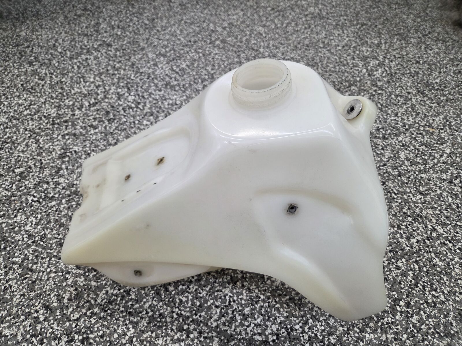 Main image 2