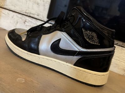 Nike Air Jordan 1 Mid SE GS