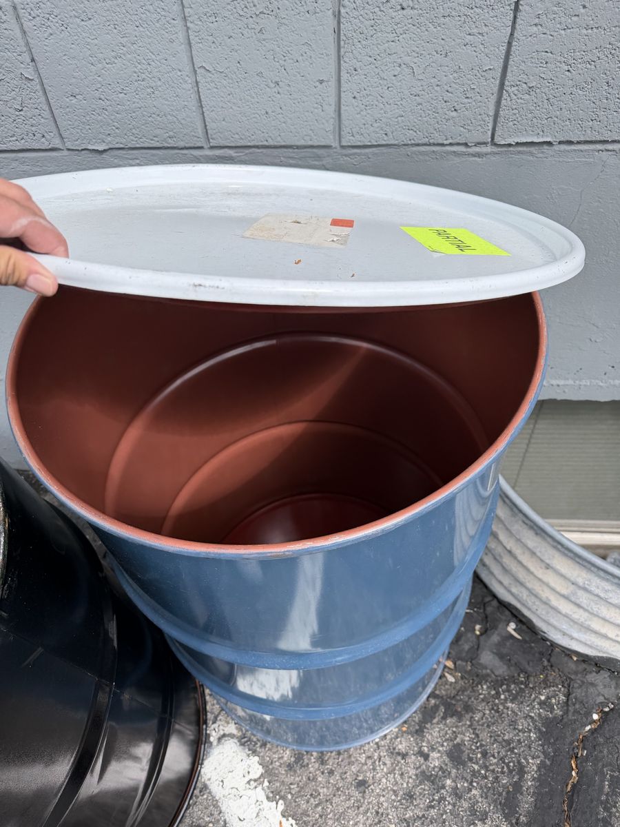 55 Gallons metal Barrels