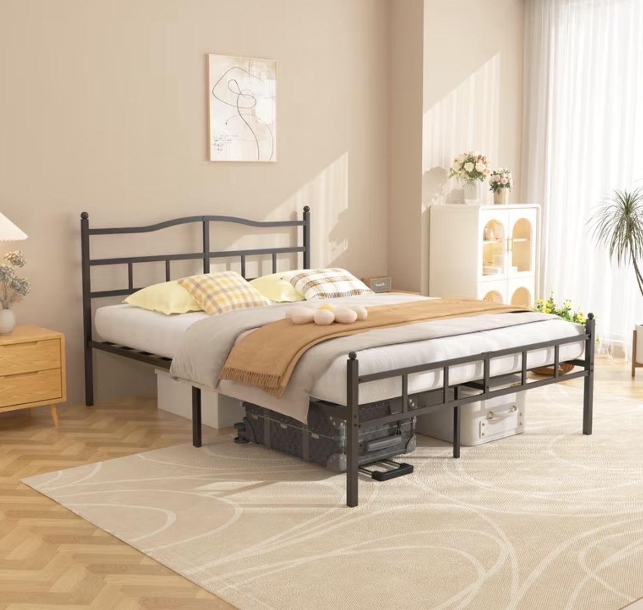 Main image 3