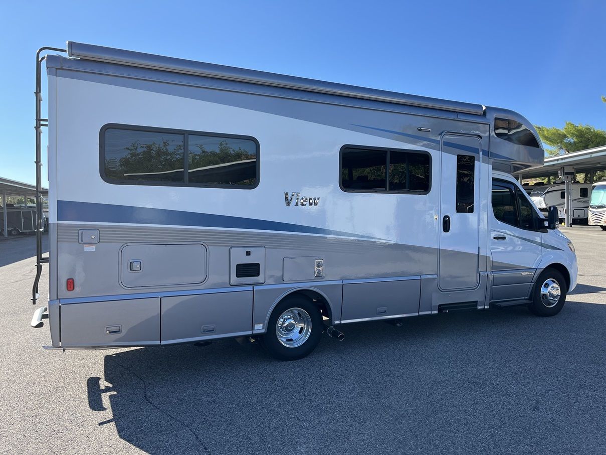 2022 Winnebago View 24J 