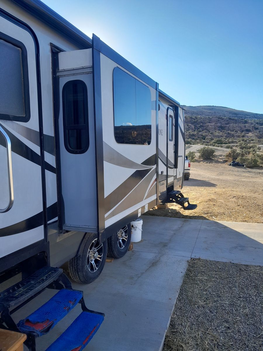 2014 Black Stone Bumper Pull