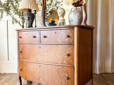 *FREE DELIVERY* Antique Bow Front Tiger Oak Chest of Drawers/Dresser with Swivel Mirror