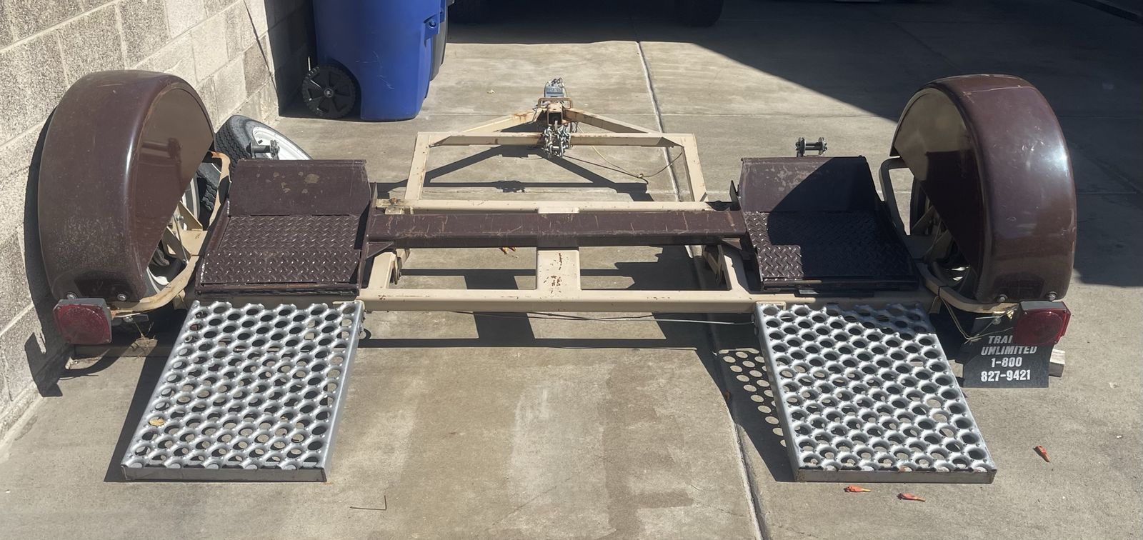 Tow Dolly - Used Car Towing Dolly with Ramps