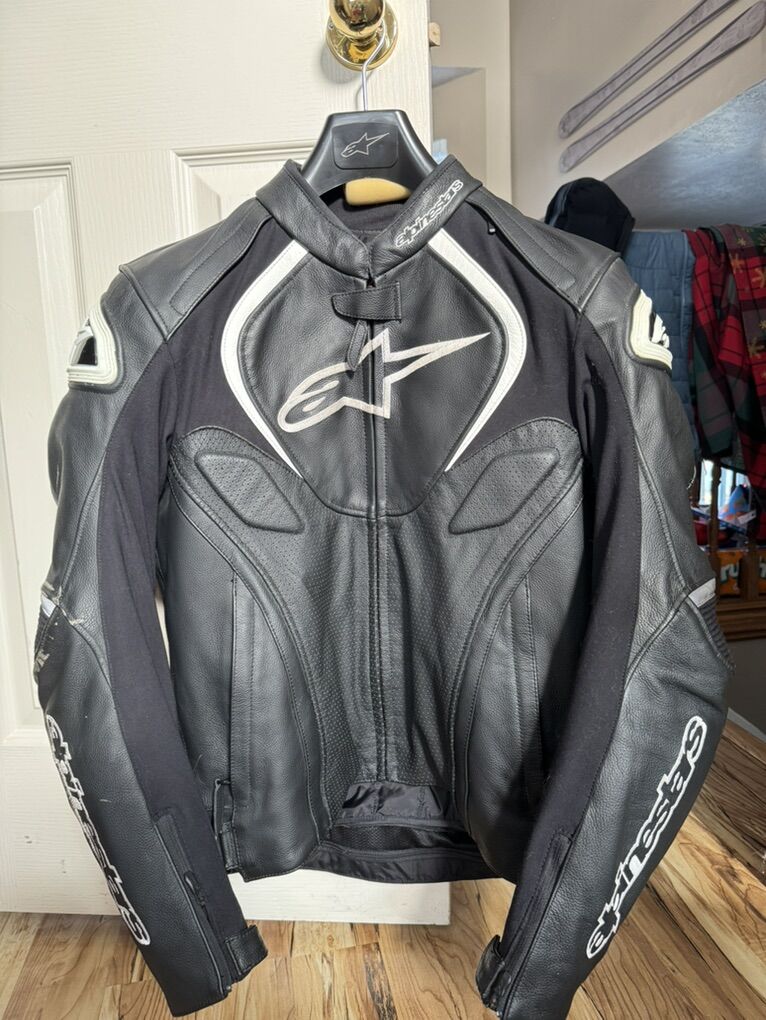 Alpinestars Perforated Leather Jacket Size 42/52