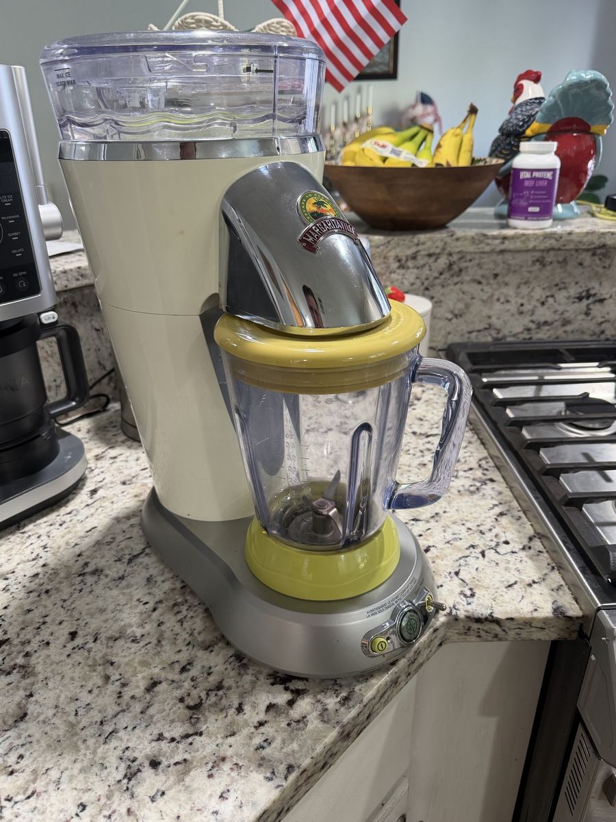 Margaritaville Bahamas Frozen Concoction Maker Drink Blender & Ice Shaver