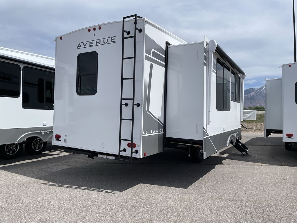 New 2026 Alliance RV Avenue 35RKS