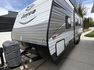 33 foot bumper pole trailer