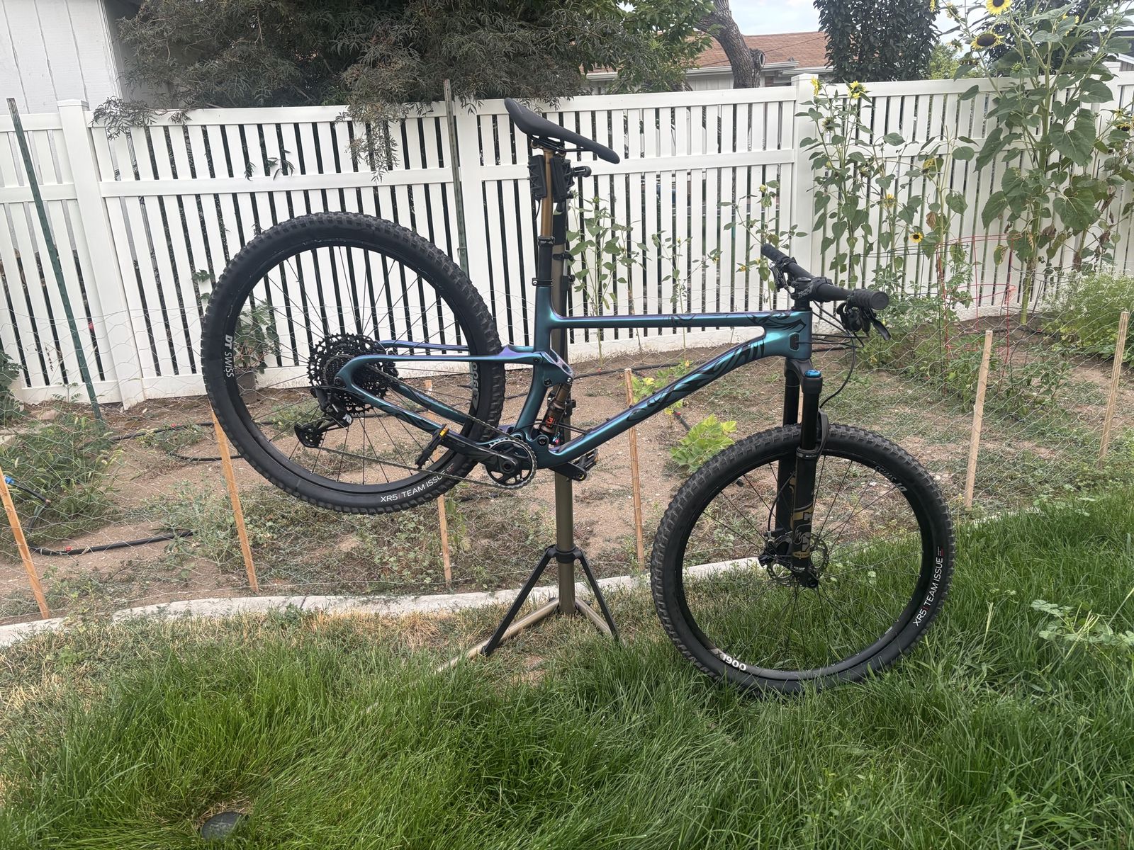 2026 Carbonda XC Mountain Bike Size Large (Never Ridden)