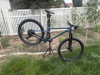 2026 Carbonda XC Mountain Bike Size Large (Never Ridden)