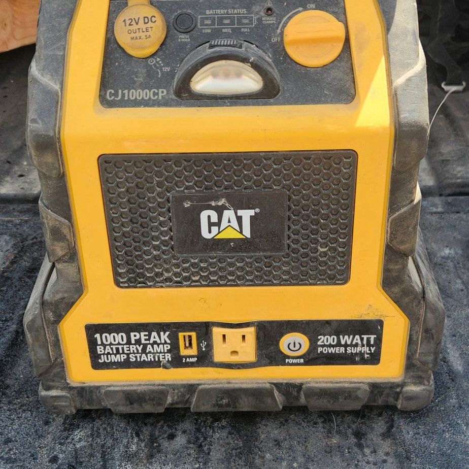 CAT Jump Starter and Compressor