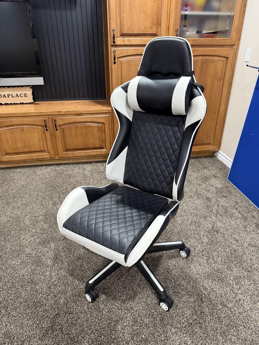 Gaming chair