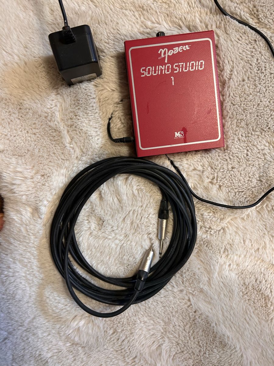 Vintage Mozz Sound Studio 1 Effects Preamp Headphone Amp with Power Adapter & Audio Cables