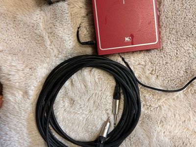 Vintage Mozz Sound Studio 1 Effects Preamp Headphone Amp with Power Adapter & Audio Cables