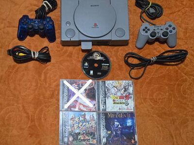 Playstation One Ps1 with 2 controllers 4 games! Trades considered!