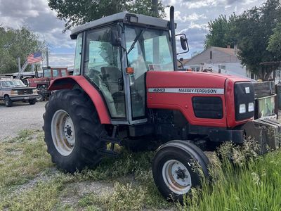 1997 Massey Ferguson 4243
