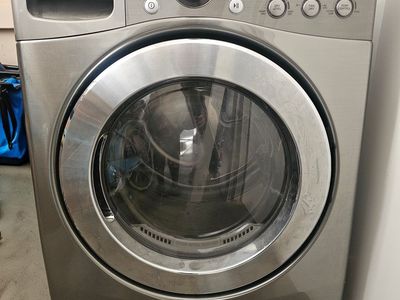 LG TrueSteam™ Electric Dryer - Graphite Steel - $200 (Firm)