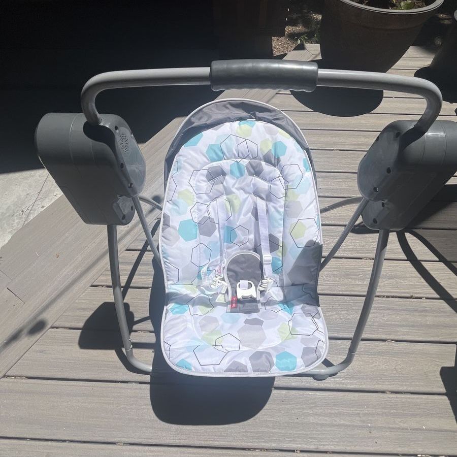 On The Go Baby Swing