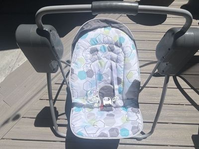 On The Go Baby Swing