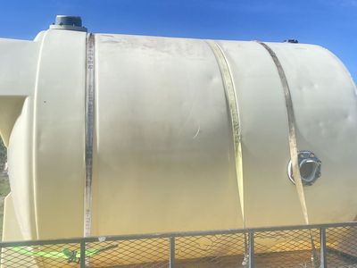 Poly water tank 3500 gallon