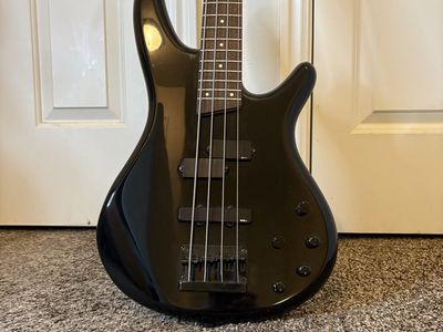 Ibanez SR400 Bass